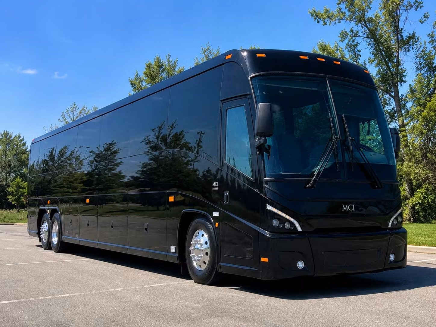 charter buses for large wichita falls prom groups traveling together